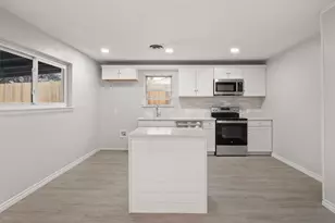 5920 Walraven Cir, Fort Worth, TX 76133 - Photo 11