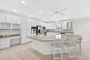 8800 Freeport Dr, Denton, TX 76207 - Photo 9