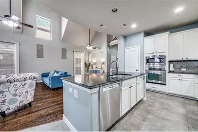 14049 Valley Mills Drive, Frisco, TX 75033 - Photo 9