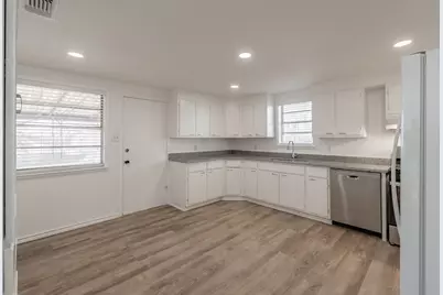 227 S Justin Avenue, Dallas, TX 75211 - Photo 15