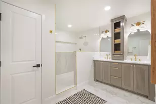 7220 Claybrook Dr, Dallas, TX 75231 - Photo 17