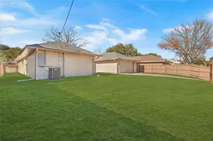 7220 Claybrook Dr, Dallas, TX 75231 - Photo 31