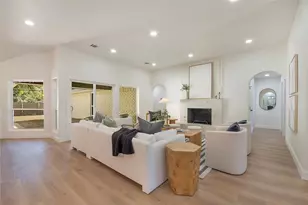 7220 Claybrook Dr, Dallas, TX 75231 - Photo 3