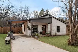 718 E Crawford St, Denison, TX 75021 - Photo 9