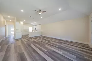 6130 Aztec Dr, Mabank, TX 75156 - Photo 9