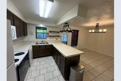 408 Olson Court, Granbury, TX 76048 - Photo 9