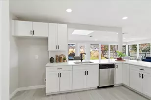 1509 University Dr, Arlington, TX 76013 - Photo 5