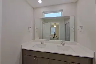 321 Lincoln Cir, Saginaw, TX 76179 - Photo 9