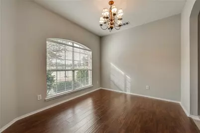 409 Knoll Park Court, McKinney, TX 75072 - Photo 5