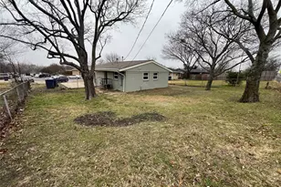 1705 Burke Dr, Garland, TX 75040 - Photo 17