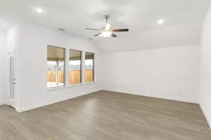 3821 Maize Ave, Heartland, TX 75114 - Photo 3