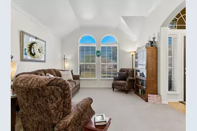 581 Griffith Drive, Saginaw, TX 76179 - Photo 7