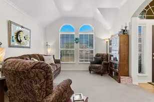 581 Griffith Dr, Saginaw, TX 76179 - Photo 7