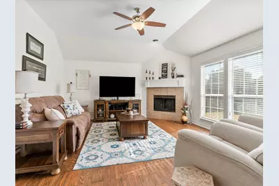 581 Griffith Drive, Saginaw, TX 76179 - Photo 15