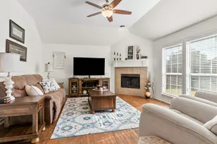 581 Griffith Dr, Saginaw, TX 76179 - Photo 15