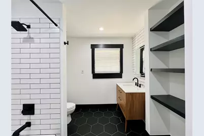 101 Lindenwood Drive, Fort Worth, TX 76107 - Photo 21