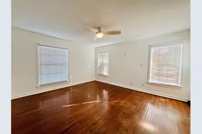 101 Lindenwood Drive, Fort Worth, TX 76107 - Photo 17