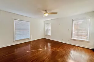 101 Lindenwood Dr, Fort Worth, TX 76107 - Photo 17