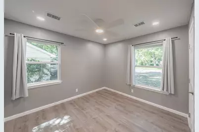 13308 Shahan Drive, Farmers Branch, TX 75234 - Photo 25