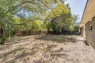 13308 Shahan Dr, Farmers Branch, TX 75234 - Photo 33