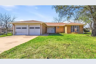 125 N Jessup Street, Alvarado, TX 76009 - Photo 1