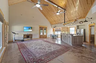 423 HCR 1439, Covington, TX 76636 - Photo 9