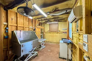 423 HCR 1439, Covington, TX 76636 - Photo 33