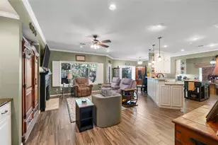 212 Shady Pl Dr, Waco, TX 76712 - Photo 3