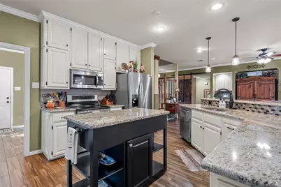 212 Shady Place Drive, Waco, TX 76712 - Photo 9