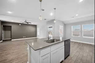 1321 Greenfield Dr, Cedar Hill, TX 75104 - Photo 13