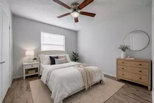 2923 W Day St, Denison, TX 75020 - Photo 9