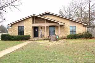 708 Prairie Wind Blvd, Stephenville, TX 76401 - Photo 1