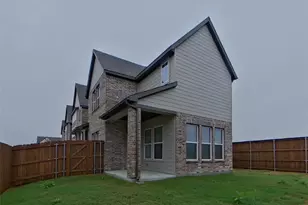 317 Lincoln Cir, Saginaw, TX 76179 - Photo 17