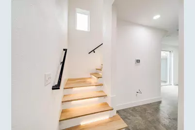 2916 Hawthorne Avenue #102, Dallas, TX 75219 - Photo 5