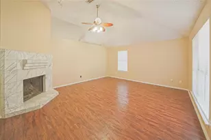 1402 Flameleaf Dr, Allen, TX 75002 - Photo 3