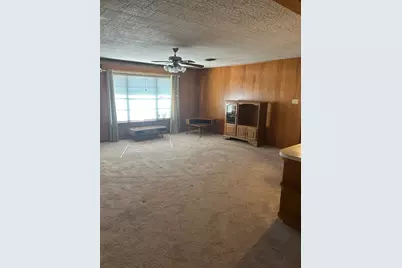 910 Varella, Mexia, TX 76667 - Photo 7