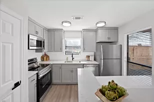 1204 Calico Ln, Arlington, TX 76011 - Photo 3