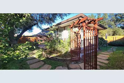 2013 Diamond Oaks Drive, Garland, TX 75044 - Photo 25