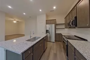 310 Lincoln Cir, Saginaw, TX 76179 - Photo 5