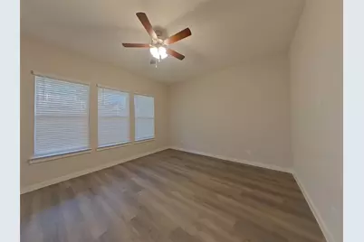 310 Lincoln Circle, Saginaw, TX 76179 - Photo 3