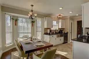 2306 Shadyoaks Ln, Rowlett, TX 75088 - Photo 9