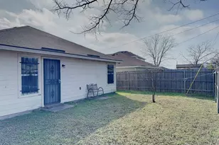 1635 Red Cloud Dr, Dallas, TX 75217 - Photo 5