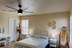 1635 Red Cloud Dr, Dallas, TX 75217 - Photo 13