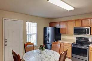 1635 Red Cloud Dr, Dallas, TX 75217 - Photo 11