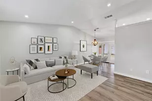 2308 Foxcroft Ln, Arlington, TX 76014 - Photo 3