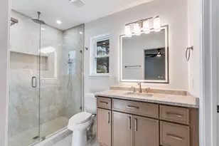 205 Laurel St, Mansfield, TX 76063 - Photo 9