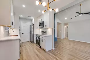 205 Laurel St, Mansfield, TX 76063 - Photo 5