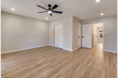 205 Laurel Street, Mansfield, TX 76063 - Photo 13