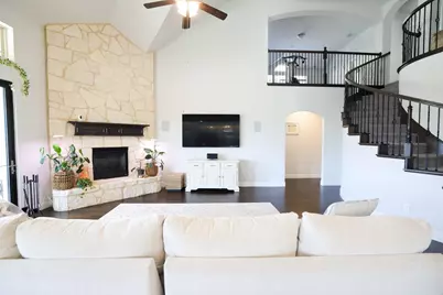 222 Crestview Drive, Midlothian, TX 76065 - Photo 3