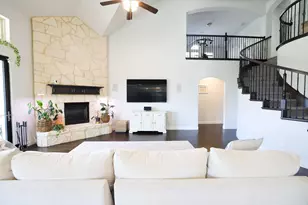 222 Crestview Dr, Midlothian, TX 76065 - Photo 3